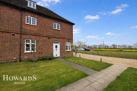 4 bedroom character property for sale, Viewpoint Mews, Shipmeadow, Beccles