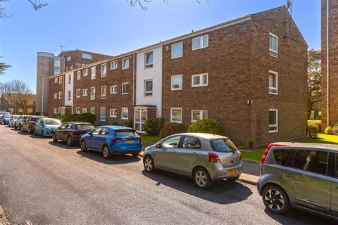 2 bedroom flat for sale, Pevensey Garden, Worthing