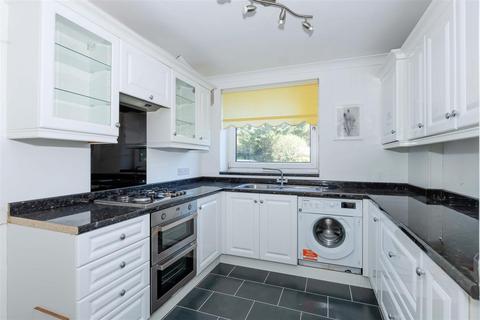 2 bedroom flat for sale, Pevensey Garden, Worthing