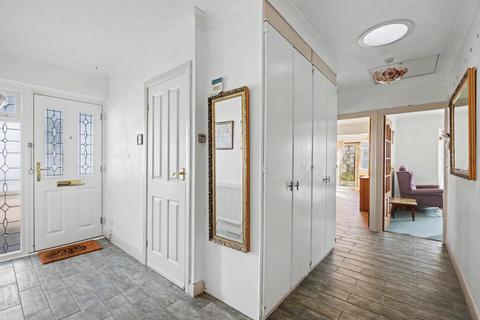 2 bedroom detached bungalow for sale, Elmfield Close, Gravesend
