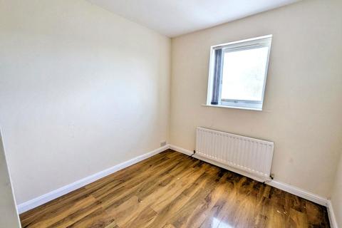 3 bedroom apartment to rent, New Front Street, Stanley DH9