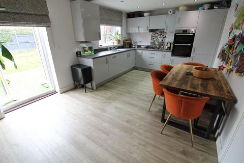 3 bedroom detached house for sale, Lionheart Avenue, Bishops Tachbrook