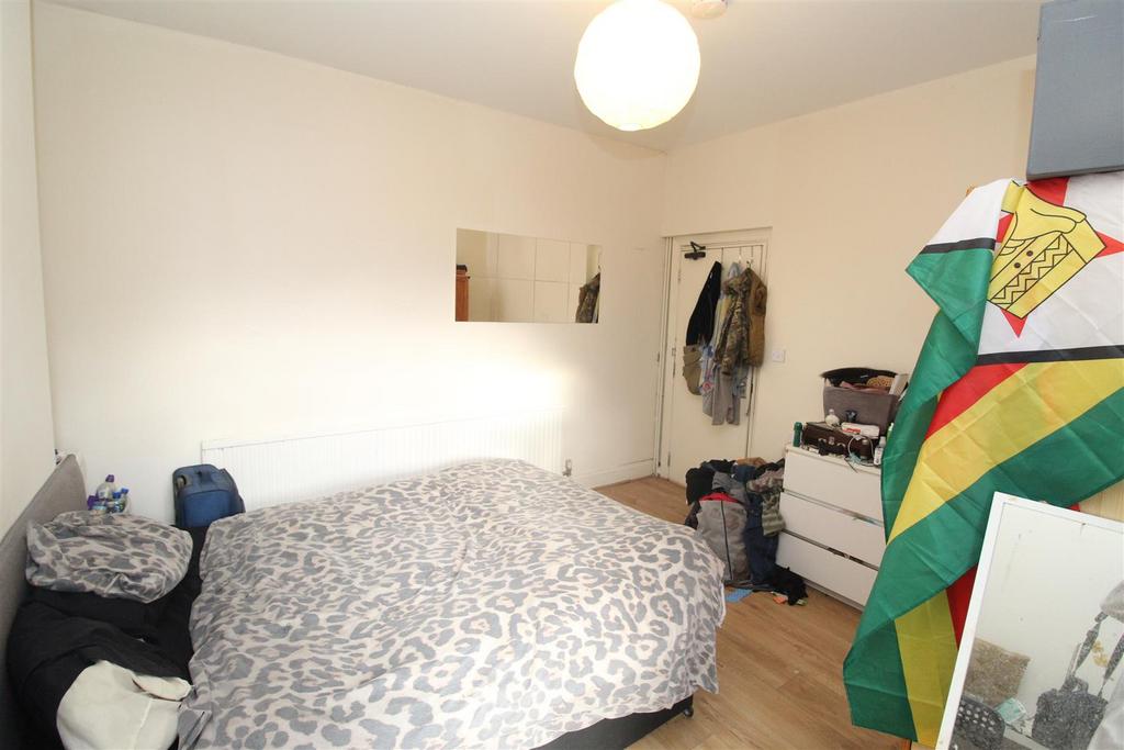 Arran Street, Cardiff CF24 - More