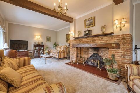 3 bedroom detached house for sale, George Hill Road, Kingsgate, Broadstairs, Kent, CT10