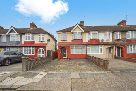 Woodgrange Gardens, Enfield EN1