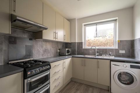2 bedroom flat for sale, Gay Close, Willesden Green, London NW2