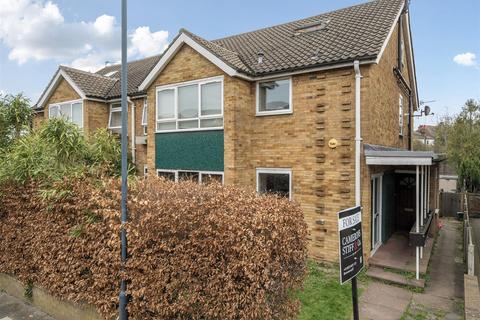 2 bedroom flat for sale, Gay Close, Willesden Green, London NW2