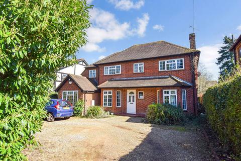 4 bedroom detached house for sale, Blackpond Lane, Farnham Royal, Buckinghamshire, SL2