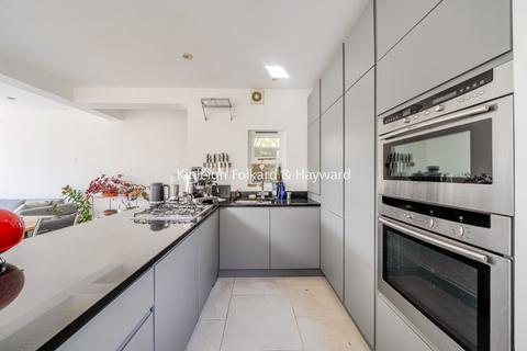 2 bedroom flat for sale, Oakfield Road, Haringey, London, N4