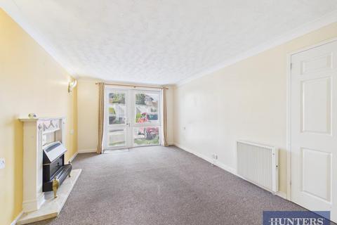 1 bedroom flat for sale, West Avenue, Filey