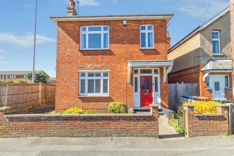 4 bedroom detached house for sale, North Gate, Bletchley, Milton Keynes