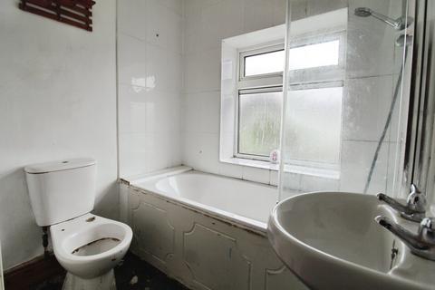 3 bedroom terraced house for sale, Glenroy Avenue, Lancashire BB8