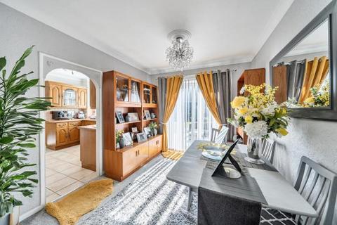 3 bedroom semi-detached house for sale, Blackbird Leys Road, Oxford