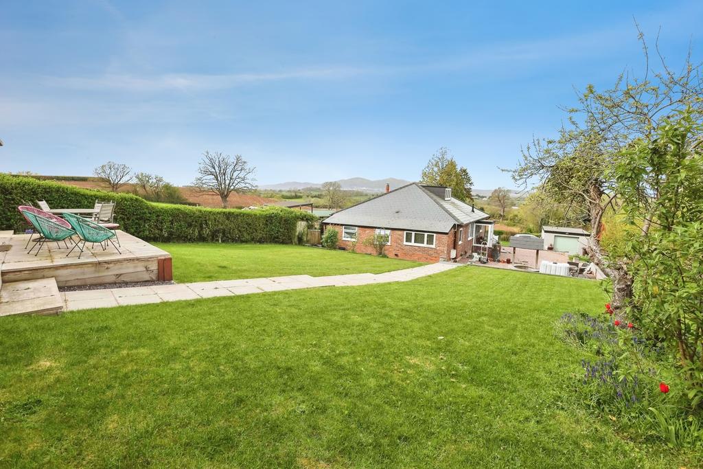 Powick Rd Malvern Road, Powick, Worcester... 3 bed bungalow - £600,000