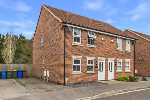 3 bedroom semi-detached house for sale, Wentworth Close, Gilberdyke