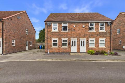 3 bedroom semi-detached house for sale, Wentworth Close, Gilberdyke