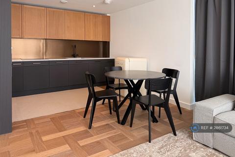 3 bedroom flat to rent, Boxwood Gardens, London, E1W