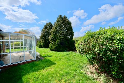 2 bedroom detached bungalow for sale, Farfield Close, Sawtry, Huntingdon, PE28