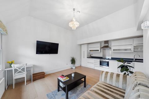 1 bedroom flat for sale, The Old Rectory, North Road, SG14