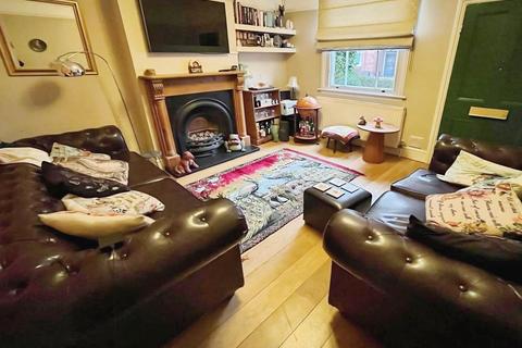 2 bedroom end of terrace house for sale, Highbridge Road, Sutton Coldfield