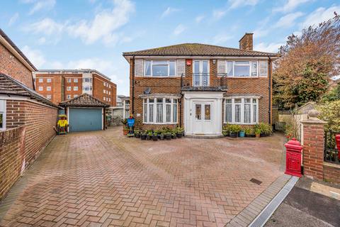 3 bedroom detached house for sale, St Helens Close, Southsea