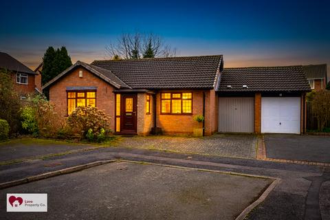 2 bedroom bungalow for sale, Highdown Crescent, Shirley B90
