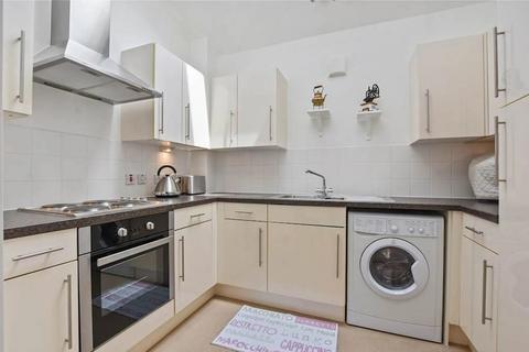Brownell Place, London, W7
