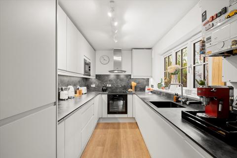 2 bedroom terraced house for sale, Laurence Mews, London W12