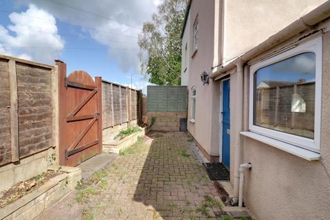 2 bedroom semi-detached house for sale, Gloucester Road, Stonehouse