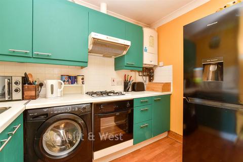 2 bedroom apartment for sale, Canterbury Mews, Leatherhead KT22