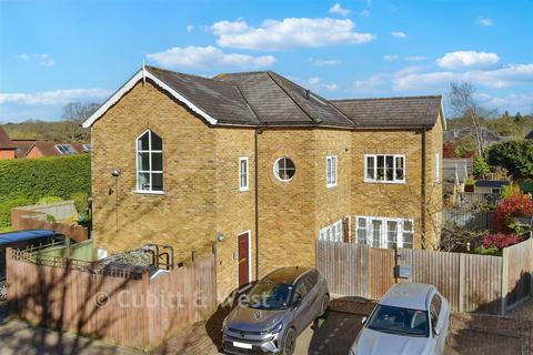 2 bedroom apartment for sale, Canterbury Mews, Leatherhead KT22