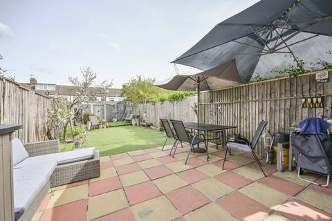 4 bedroom terraced house for sale, Sanderstead Road, Leyton, London, E10