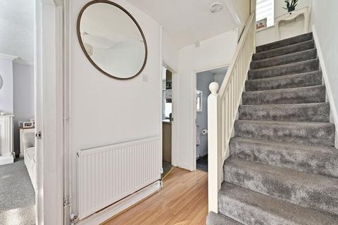 3 bedroom terraced house for sale, Morris Road, Farnborough, GU14