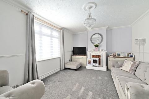 3 bedroom terraced house for sale, Morris Road, Farnborough, GU14