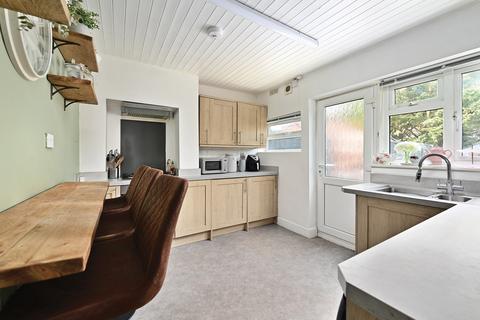 3 bedroom terraced house for sale, Morris Road, Farnborough, GU14