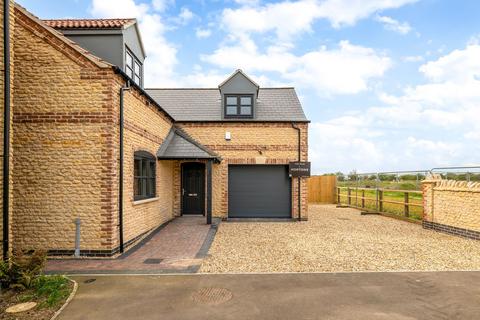5 bedroom detached bungalow for sale, Cleveland Avenue, North Hykeham, LN6