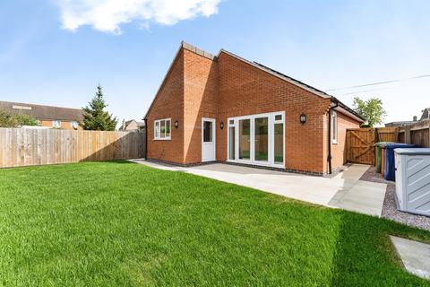 2 bedroom detached bungalow for sale, Silver Street, March
