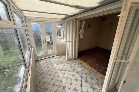 2 bedroom bungalow for sale, Waltham Way, London