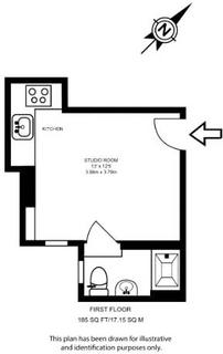 Studio to rent, Ballards Lane, London, N3