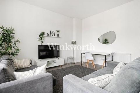 2 bedroom apartment to rent, Frobisher Road, London, N8