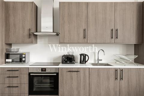 2 bedroom apartment to rent, Frobisher Road, London, N8