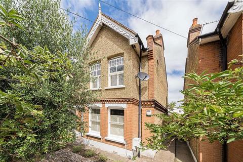 Princes Road, Teddington TW11