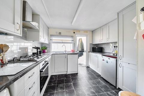 2 bedroom park home for sale, Heath Farm Park, Salisbury SP3