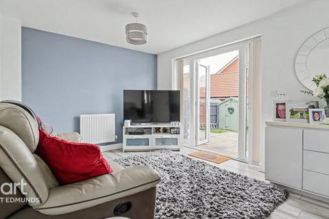 3 bedroom detached house for sale, Saltsman Road, Bury St Edmunds