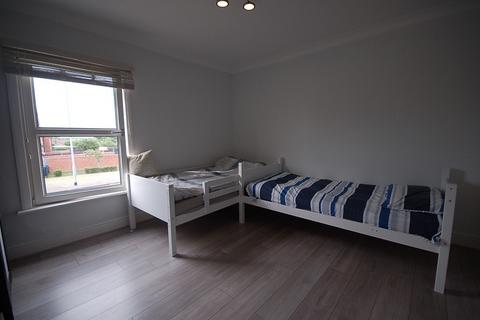 2 bedroom terraced house to rent, Broadway  Yaxley, Peterborough, Cambridgeshire