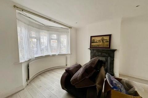 3 bedroom end of terrace house for sale, Ferrymead Drive, Greenford, UB6