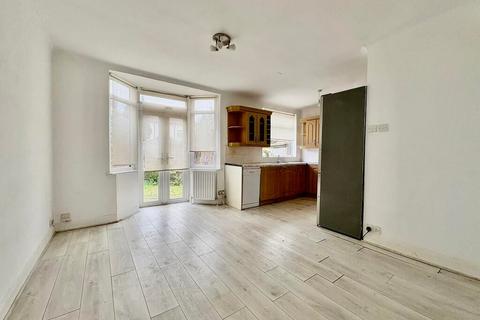 3 bedroom end of terrace house for sale, Ferrymead Drive, Greenford, UB6