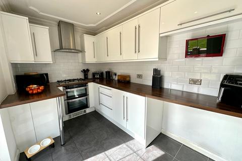 3 bedroom end of terrace house for sale, Carrington Road, Wednesbury WS10