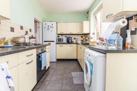 3 bedroom semi-detached house for sale, Astill Drive, Leicester, LE4