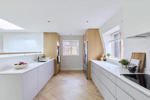 4 bedroom penthouse to rent, 174 Hills Road, Cambridge CB2